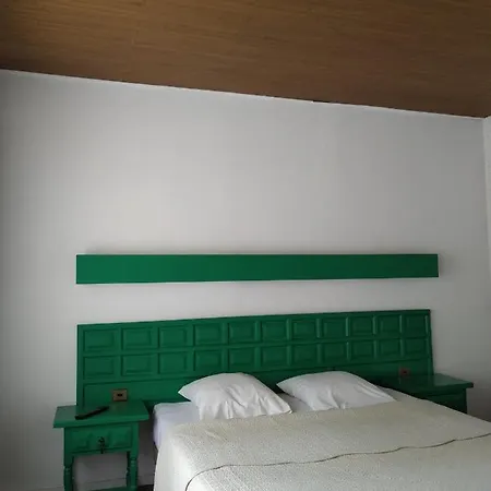 Fleuri 3*