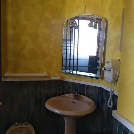 Fleuri Hotell 3*
