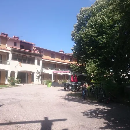 Otel Fleuri Vernet-les-Bains